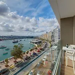Superlative With Valletta And Harbour Views Appartement Sliema