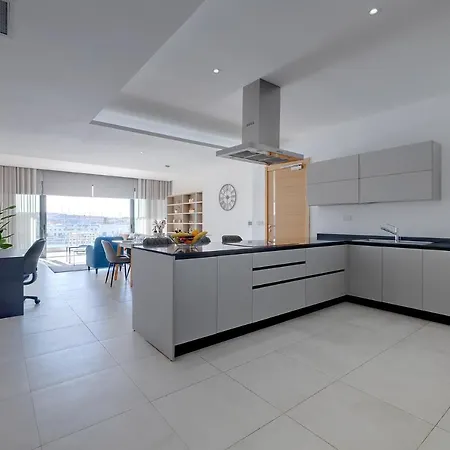 شقة Superlative With Valletta And Harbour Views *