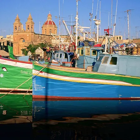 Superlative With Valletta And Harbour Views Lejlighed