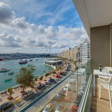 Superlative With Valletta And Harbour Views شقة سليمة