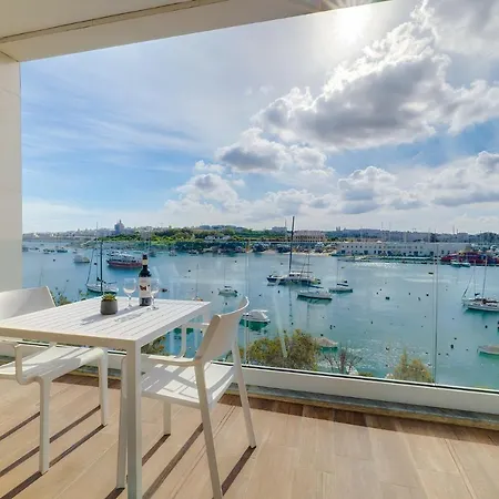 Superlative With Valletta And Harbour Views * سليمة