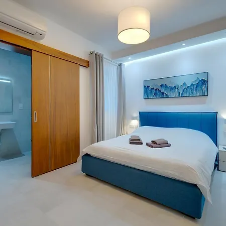 Superlative With Valletta And Harbour Views Apartament