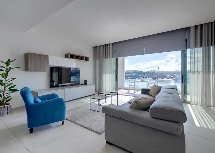 Superlative With Valletta And Harbour Views Sliema