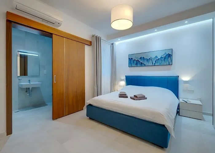 Superlative With Valletta And Harbour Views Апартаменты