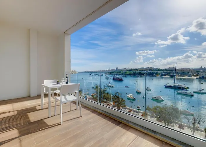 Superlative With Valletta And Harbour Views *